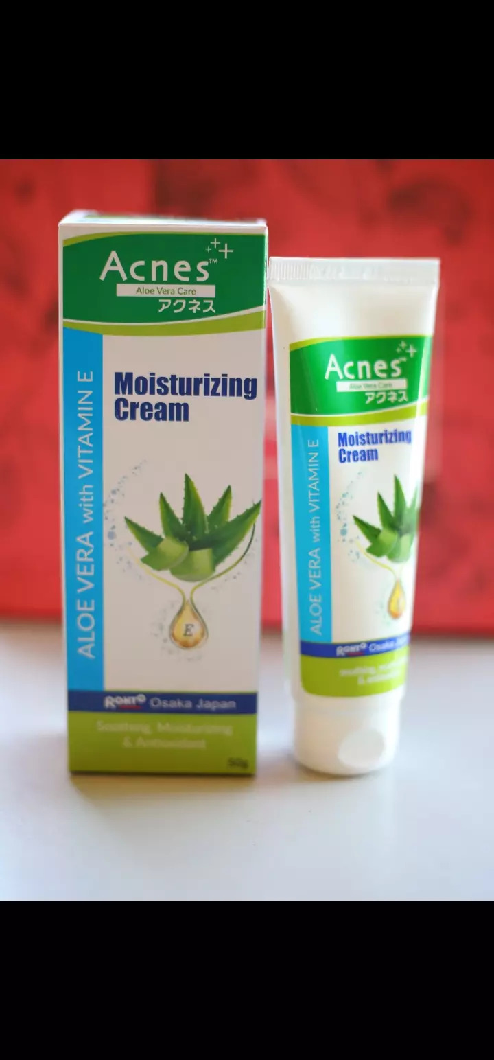 Acnes Aloe Vera With Vitamin E Moisturizing Cream Reviews Price Benefits How To Use It 0887