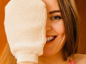 13 Best Exfoliating Gloves Of 2021 For Smoother, Cleaner Skin