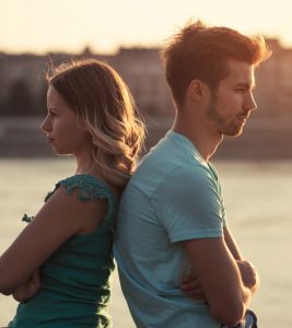 7 Signs Your Relationship Won't Make