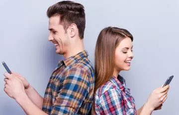 Get a boyfriend by using social media
