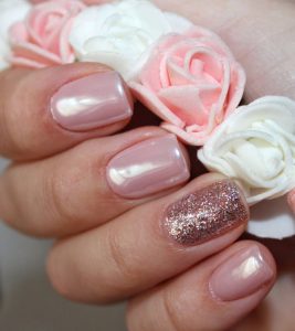9 Best Rose Gold Nail Polishes – Re...