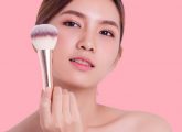 13 Best Kabuki Brushes Of 2023 For A Flawless Makeup Application