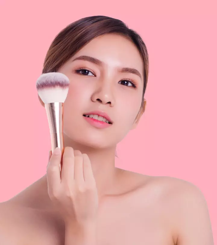 13 Best Kabuki Brushes Of 2024, According To A Makeup Artist
