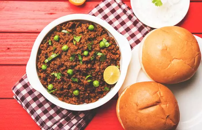 Keema Pav And Pav Bhaji