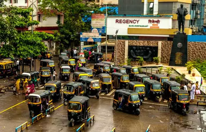 Please Andheri Chalo Naa, Bhaiya