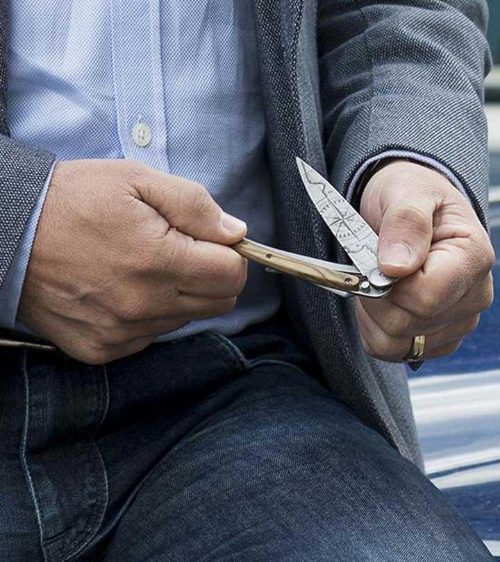 This Father’s Day, Go The Extra Mile With A Customized Deejo Pocket Knife