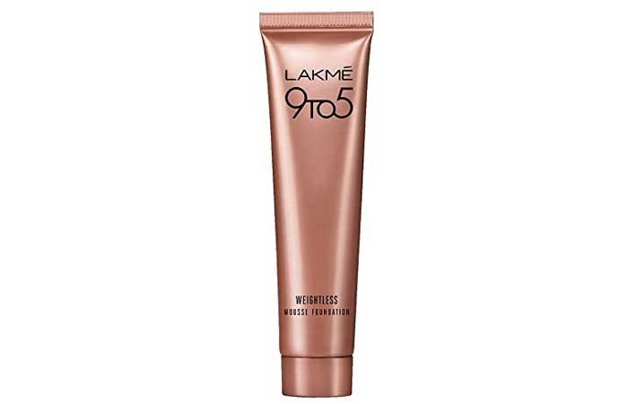 Lakme 9 to 5 Weightless Moose Foundation