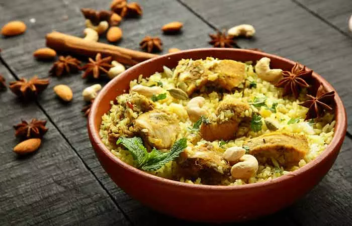 Pune Restaurant Creates Twitter Drama After Claiming “Only Hyderabadi Biryani Is Real Biryani, Everything Else Is Pulao” 