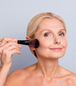 Best Face Powders For Mature Skin To Fight Wrinkles