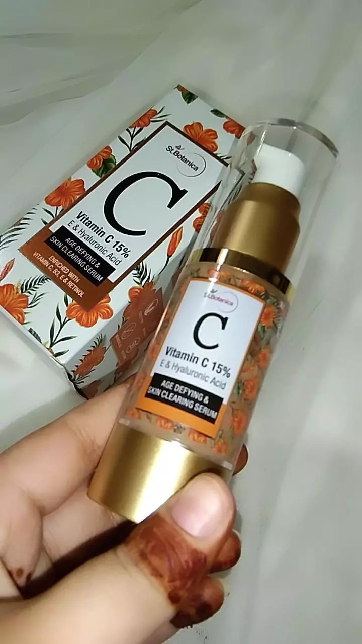 St.Botanica Vitamin C 15 Age Defying & Skin Clearing Serum Reviews