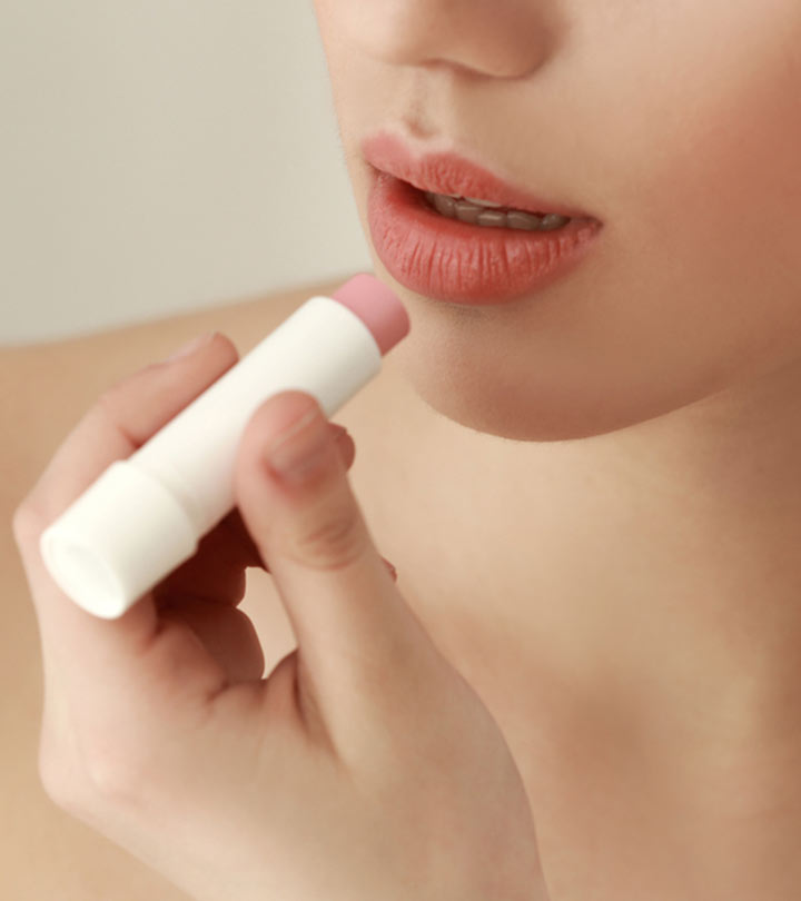 The 6 Best CBD Lip Balms For Chapped Lips Of 2022
