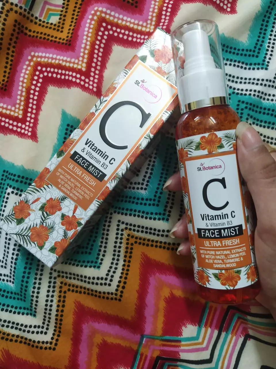 St.Botanica Vitamin C SPF 50 Sunblock Face & Body Mist Sunscreen UVA