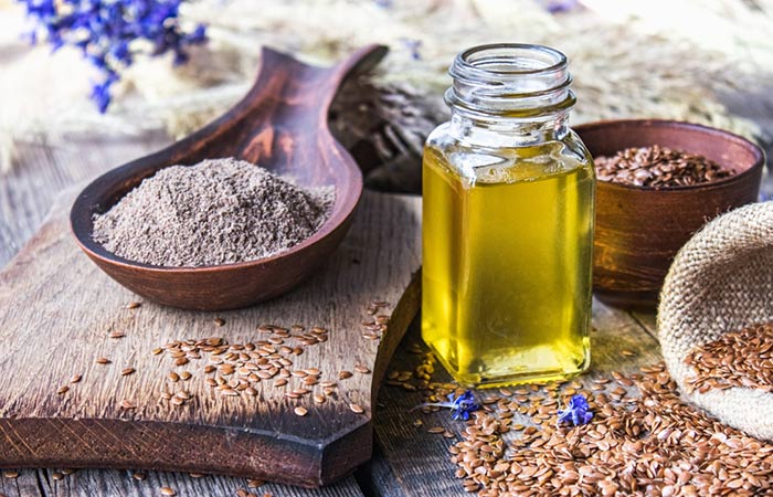 Flaxseeds and oil for DIY hair detangler