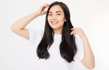 Woman making her thick hair look thin without cutting it