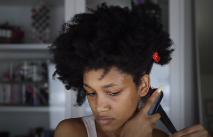 Comb your hair for perfect twist out on 4C natural hair