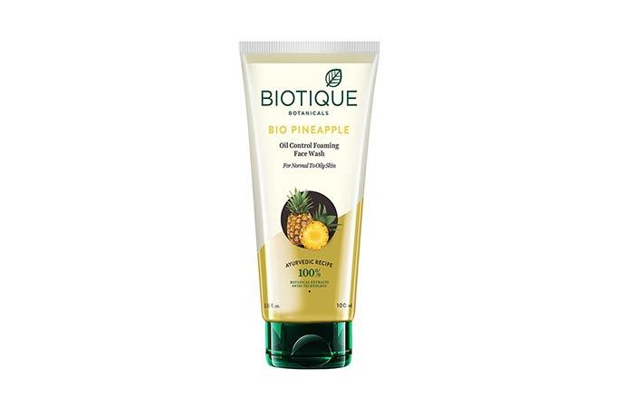 BIOTIQUE BIO PINEAPPLE Oil Control Foaming Face Wash