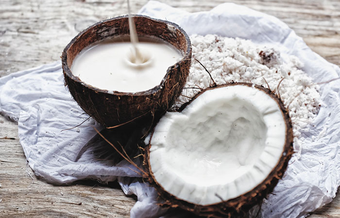 Coconut milk for homemade shampoo