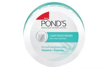 Pond’s Light Moisturizer - Water-Based Moisturizers For Oily Skin