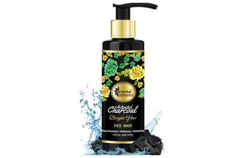 oriental botanics Activated Charcoal Bright Glow Face Wash