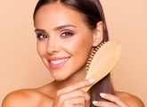 Top 7 Benefits Of A Wooden Hair Brush And How To Use It