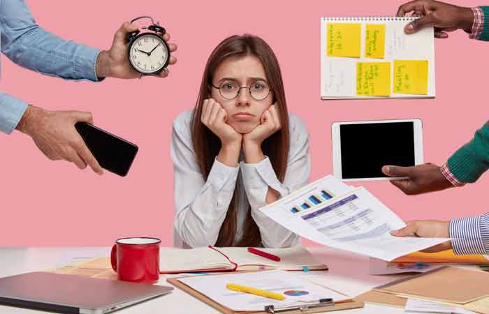 Avoid-Prioritizing-Work-Over-Your-Marriage