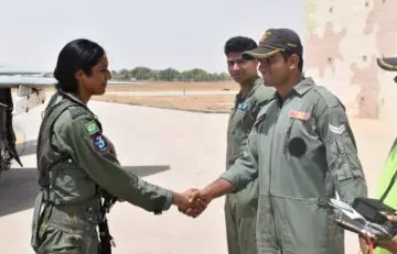 Bhawana Kanth Makes History As The First Female IAF Officer To Fly In The 2021 Republic Parade