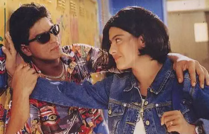 Black Shades And Metallic Chains