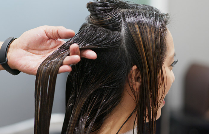 Hot oil treatment for dry hair