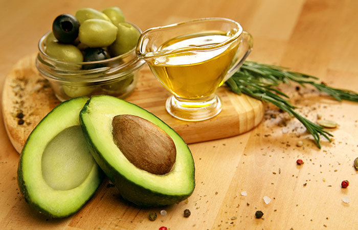 Olive oil and avocado hair mask for good hair health