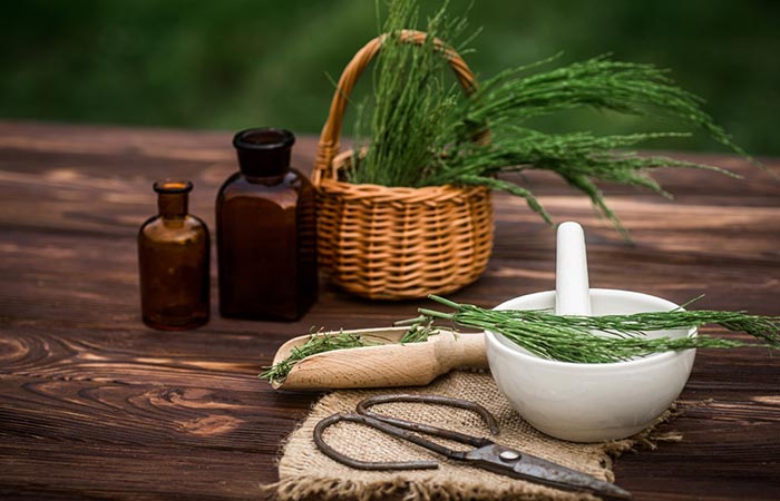 Use horsetail in herbal hair rinses