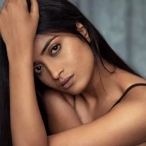 How Manya Singh Beat Poverty And Donned The Miss India Runner-Up Crown In 2020