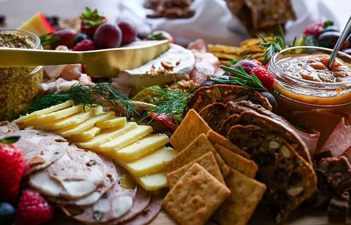 Make A Charcuterie Board
