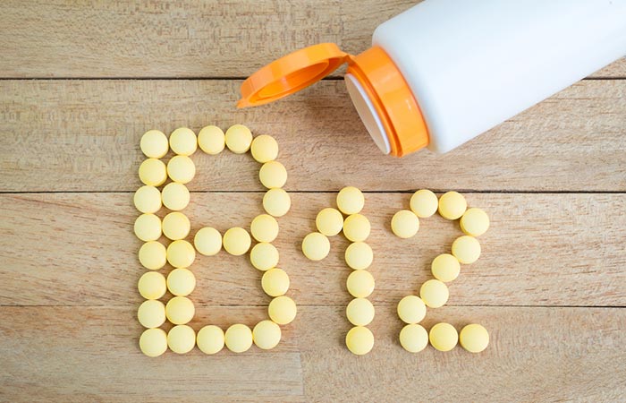 Vitamin B12 supplements for dry scalp