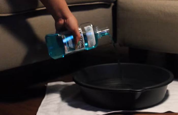 Add half cup of Listerine to the tub-1