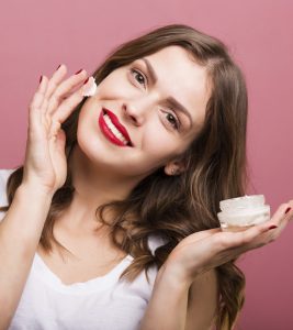 10 Best Organic Anti-Aging Creams To ...