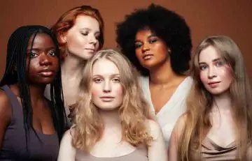 Five women with different hair types need to use different oils