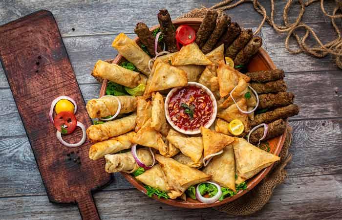 Dont-Eat-A-Lot-Of-Maida-Containing-Foods-White-Flour