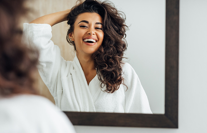 How To Maintain A Healthy Daily Hair Care Routine