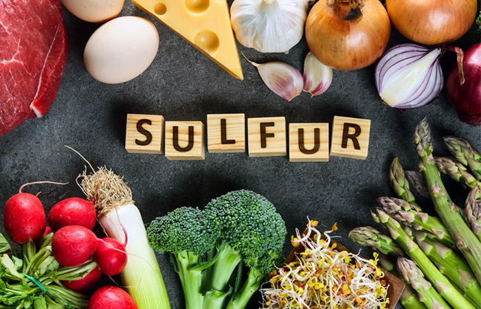 The word 'sulfur' surrounded by sulfur-rich foods