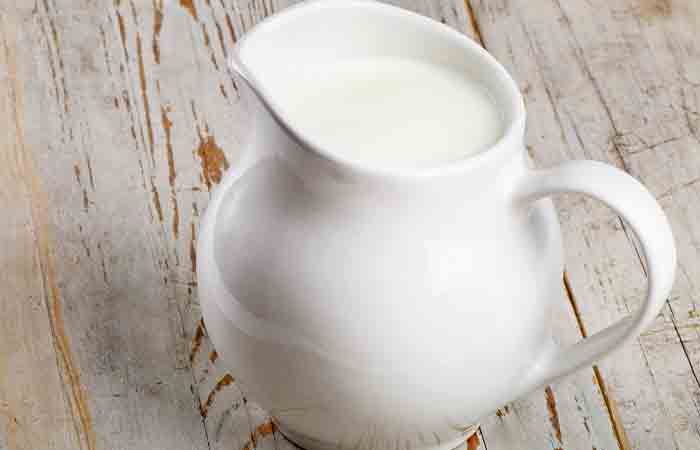 A jug of skimmed milk which is an ingredient that should be avoided in your protein shakes