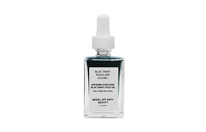 Model Off Duty Beauty Supreme Even Skin Blue Tansy Face Oil