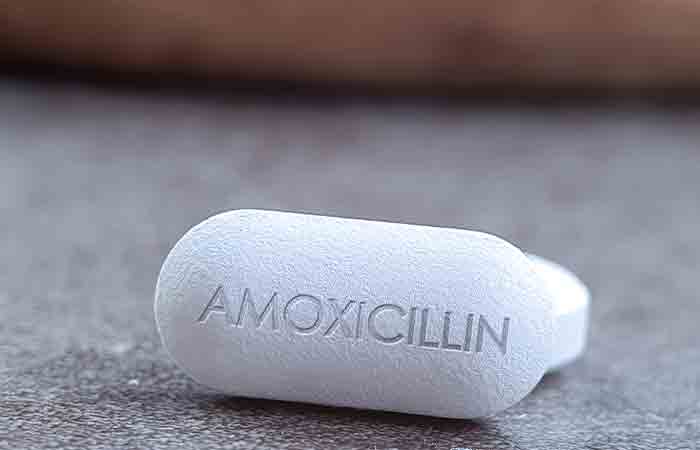 Amoxicillin tablet for acne