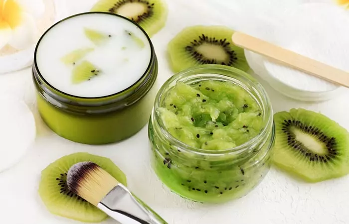 Kiwi and yogurt lip mask.