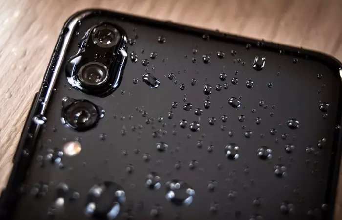 A Waterproof Cover For Your Phone