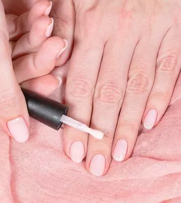 13 Best Beauty Expert-Approved  Clear Nail Polish For Gorgeous Nails (2024)