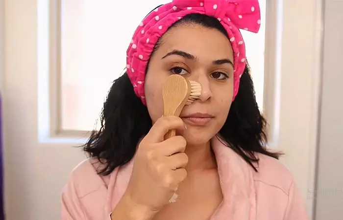 How to dry brush your face step 4