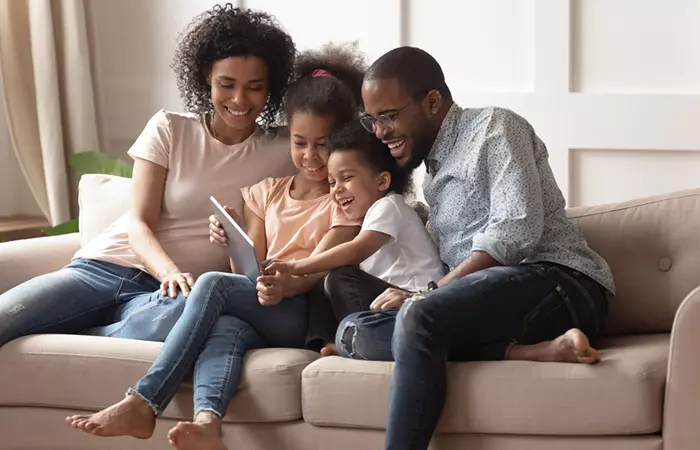 A family enjoying screentime together