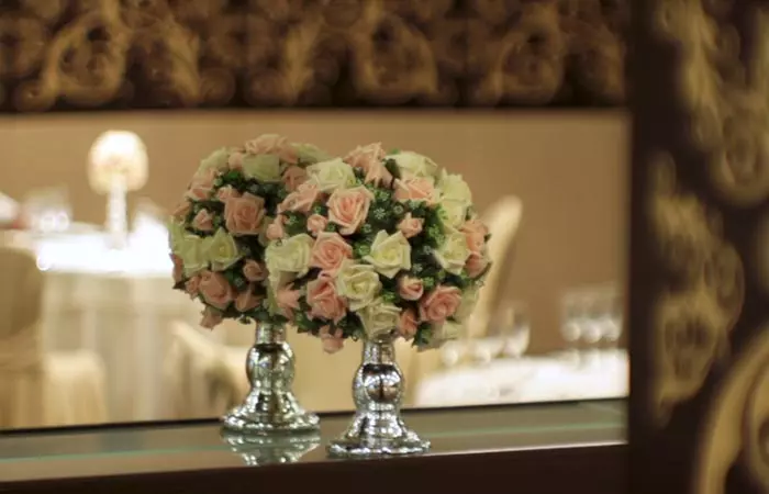 Opt-For-Using-Artificial-Flowers