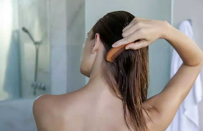 Damp hair is useful for hair toner application