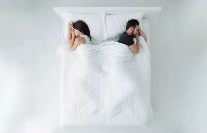 26 Types Of Couple s Sleeping Positions And What They Say About Your Relationship - 87